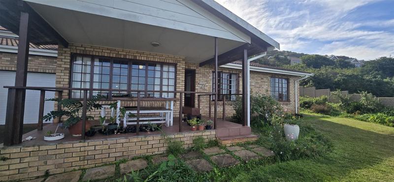 3 Bedroom Property for Sale in Outeniqua Strand Western Cape